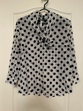 Kensie Bow / tie neck blouse